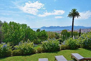 Cannes modern villa rental with pool & sea view close to town