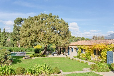 South of France stone holiday villa with private pool