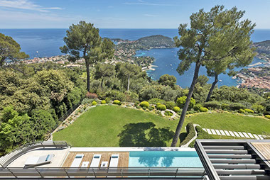 Exclusive villa rental in Villefranche-sur-mer with pool, view, staff