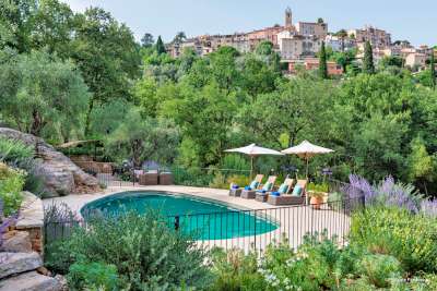 Provencal luxury holiday villa with pool, view, and walking distance to a village